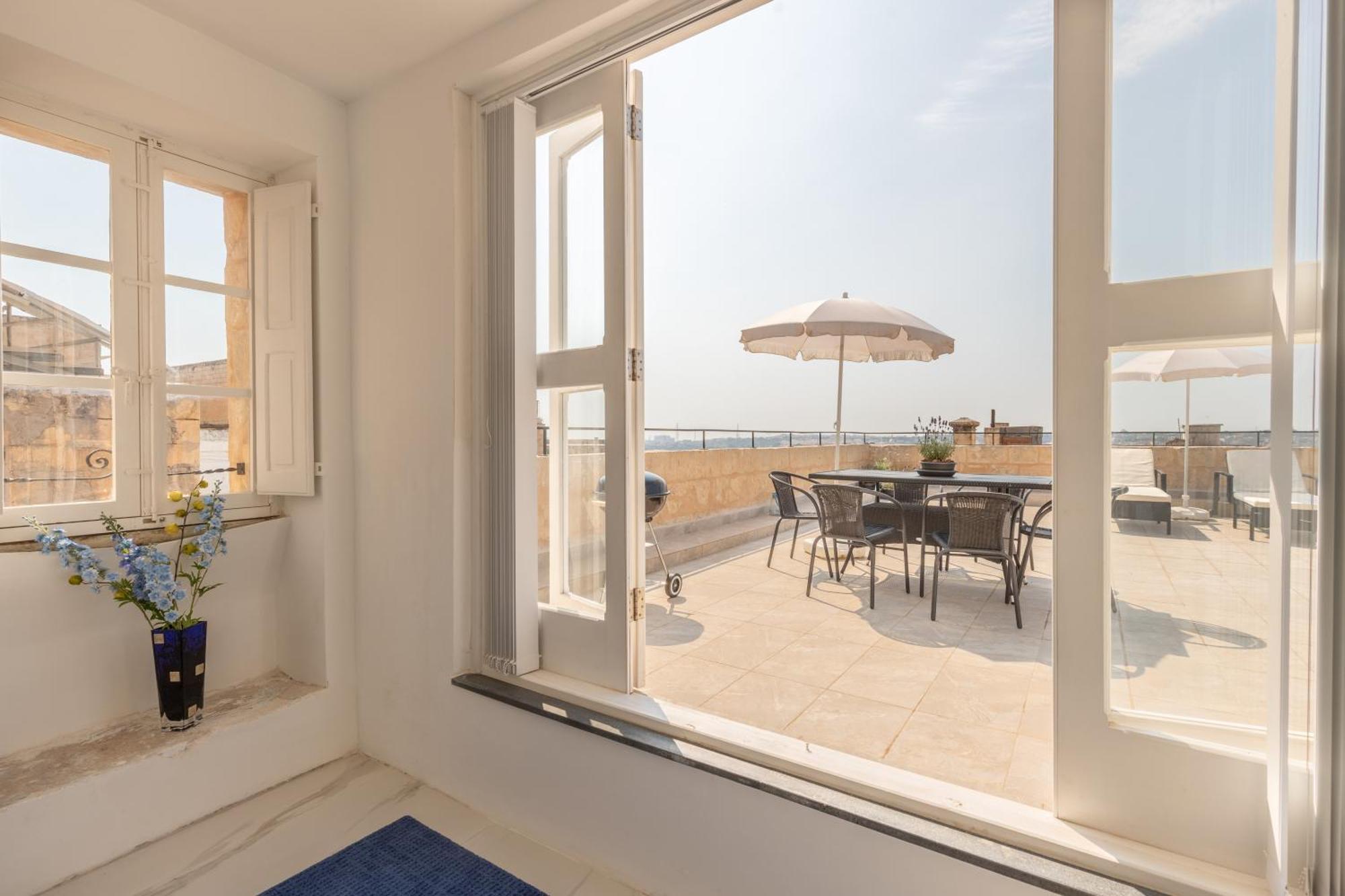 Valletta Central Historical Apartments Экстерьер фото